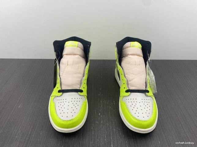 Volt 555088-702 1 Jordan OG High Air 0817